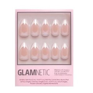 Glamnetic Mrs Short Almond Press-On Nails French Tip Manicure Kit
